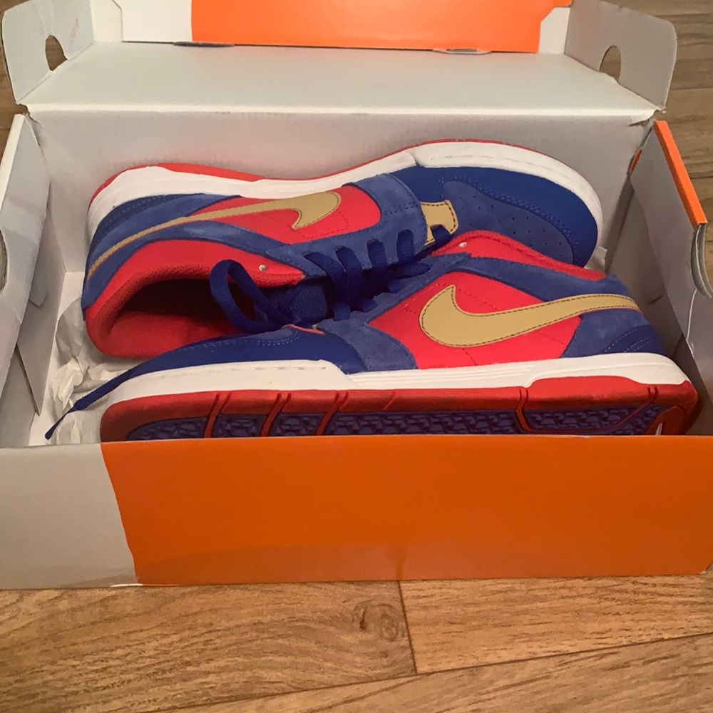 Nike Morgan 3 JR. Size 7Y Boys.